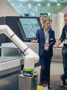 drupa 2024 - Impressions from our stand in Düsseldorf (by the StackStar C coexistent robot for postpress)